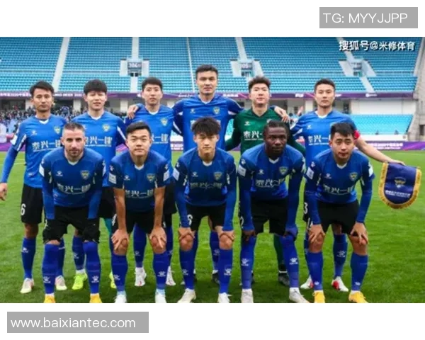 成都足球队与武汉足球队耐力较量赛后深度分析与复盘 成都足球队与武汉足球队耐力较量赛后深度分析与复盘